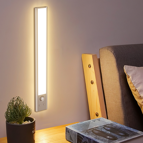 Cabinet motion sensor light